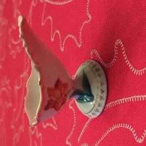 Vintage Porcelain Flower Gilt Pipe Rest Stand - Japan